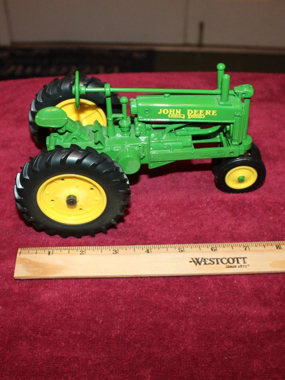 Vintage ERTL 1934 John Deere Model A 1/16 scale die-cast metal toy tractor